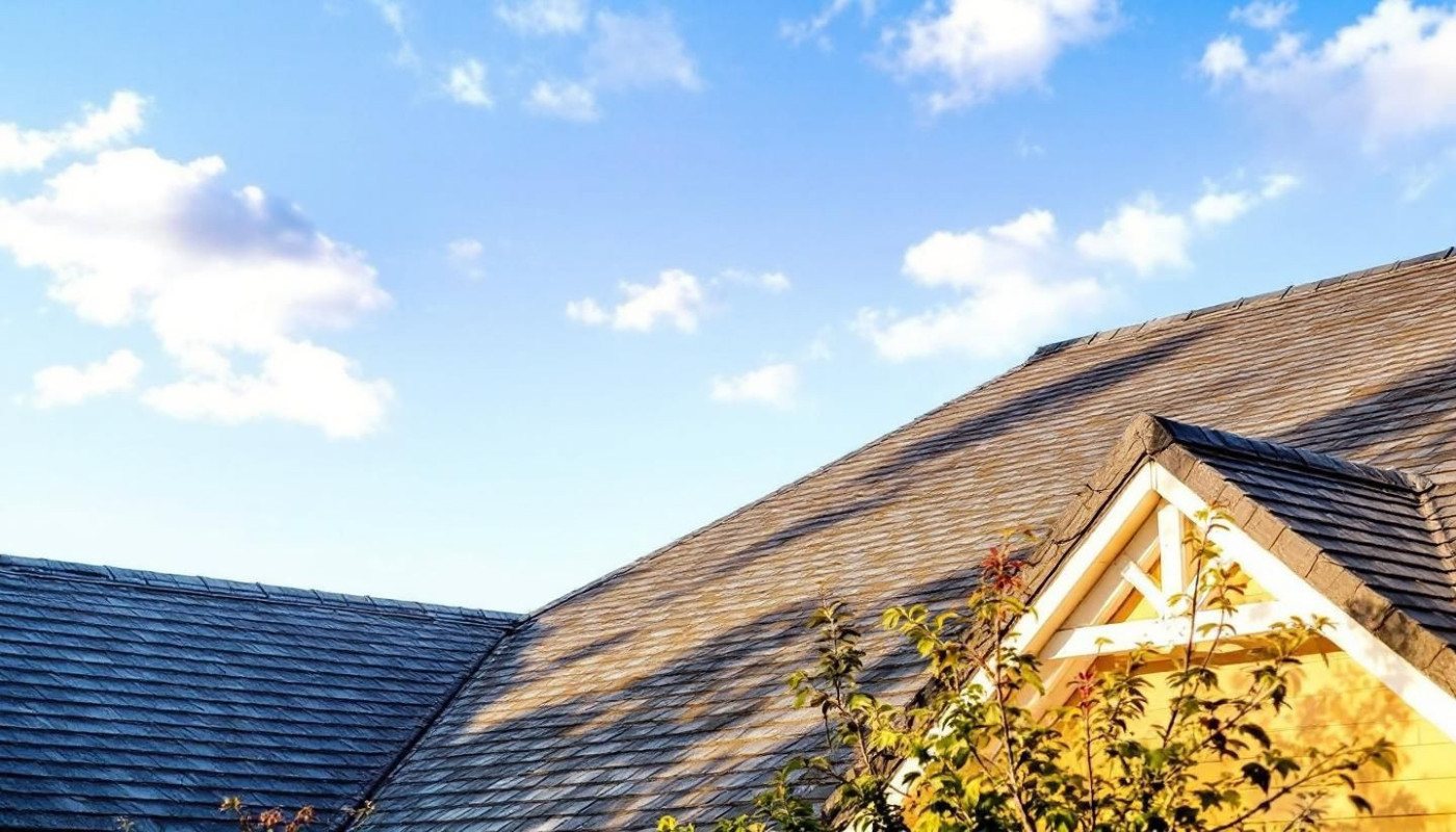 L'importance d'une maintenance régulière pour la longévité des toitures
